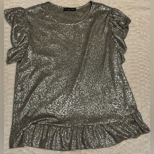 Kim & Cami Silver Ruffle Sleeve Top